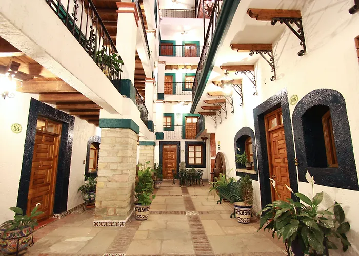 Hotel Meson Del Rosario