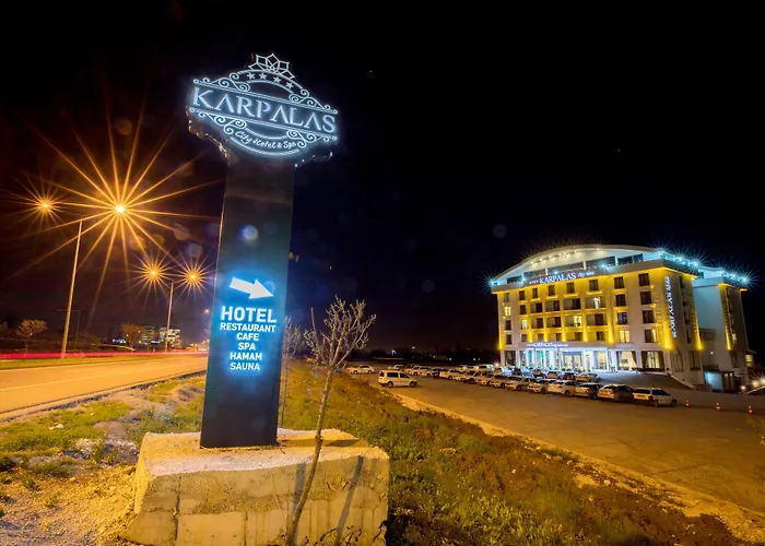 Karpalas City Hotel & Spa