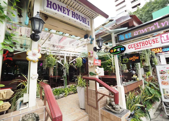 Honey House1 Hotel