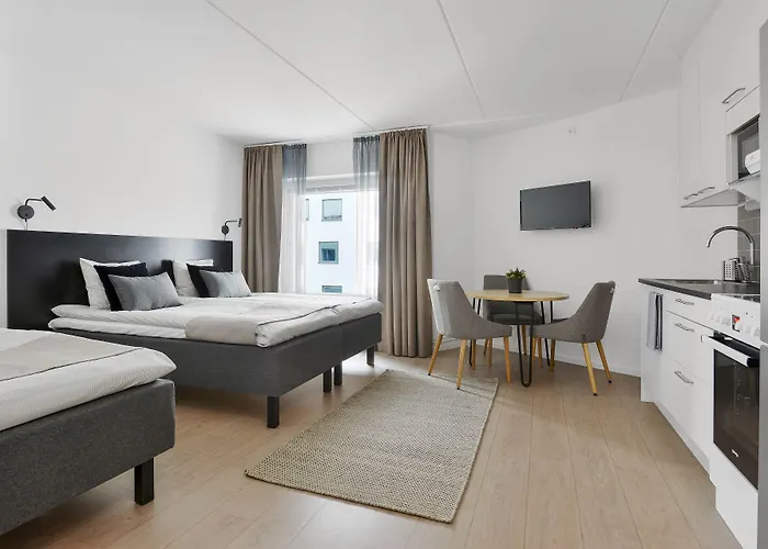 Forenom Hotels & Apartments Flemingsberg - 10Min From Aelvsjoe