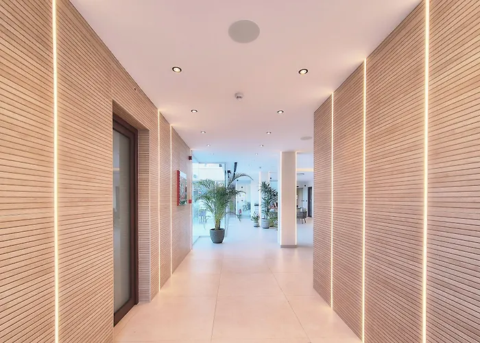 Apartamentos Ponent