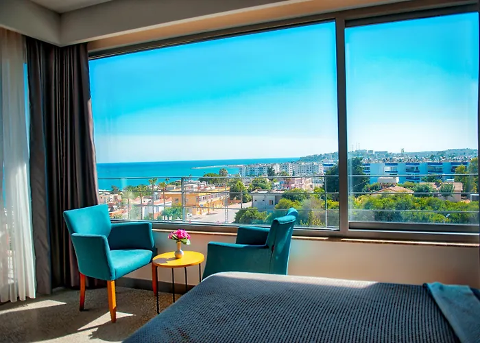 Port Marina Hotel