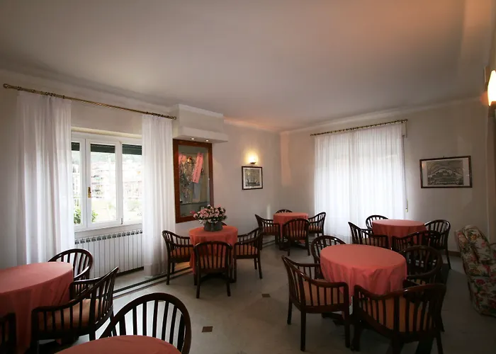 Hotel Dora
