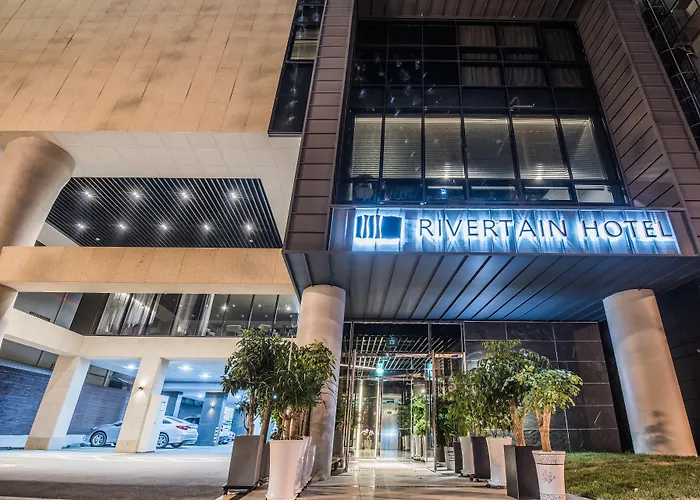 Rivertain Hotel