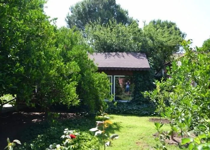 Lindos Pension