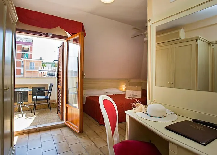 Hotel Lo Squalo