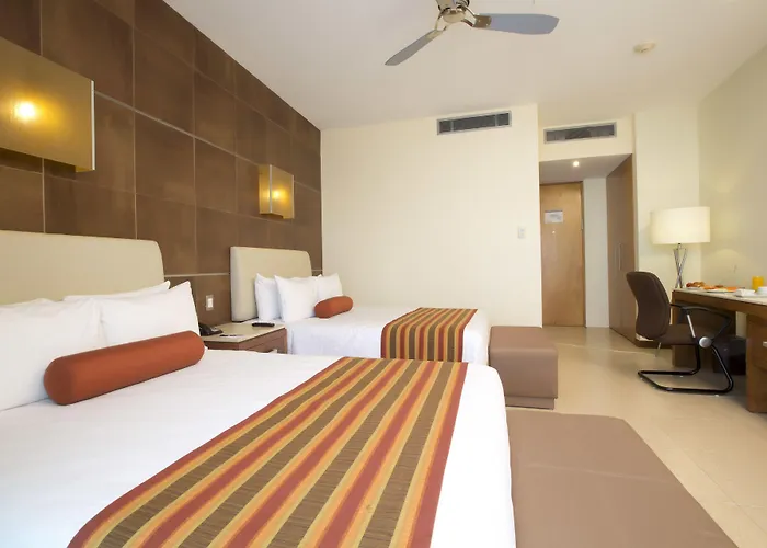 Krystal Urban Cancun & Beach Club