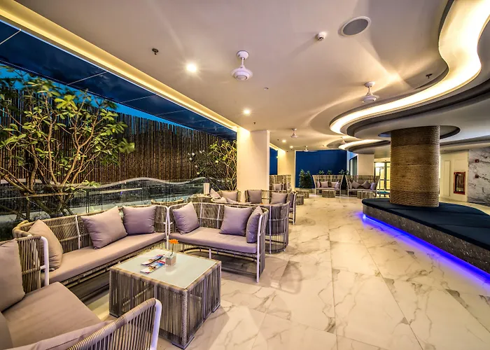 Hotel Clover Patong Phuket