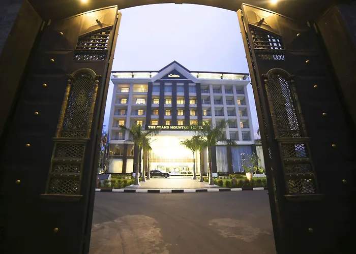 The Grand Mountain Hotel