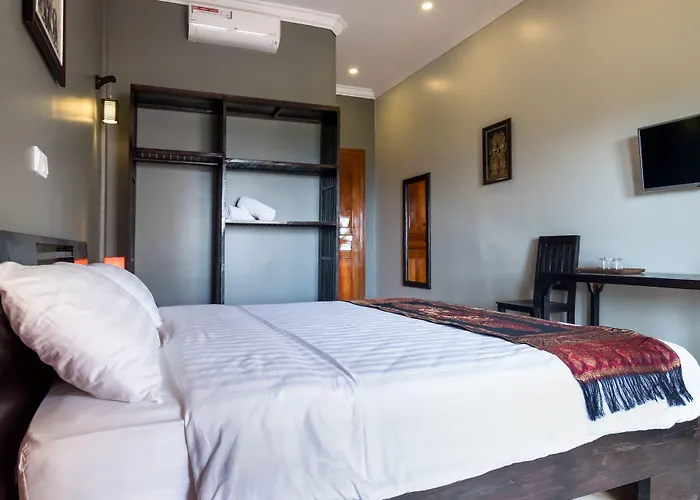 Riviera Hotel & Resort Kep