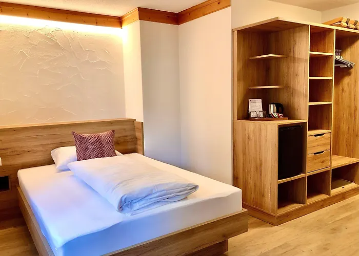 Hotel Crystal