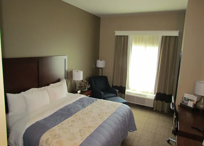 Heartland Inn And Suites