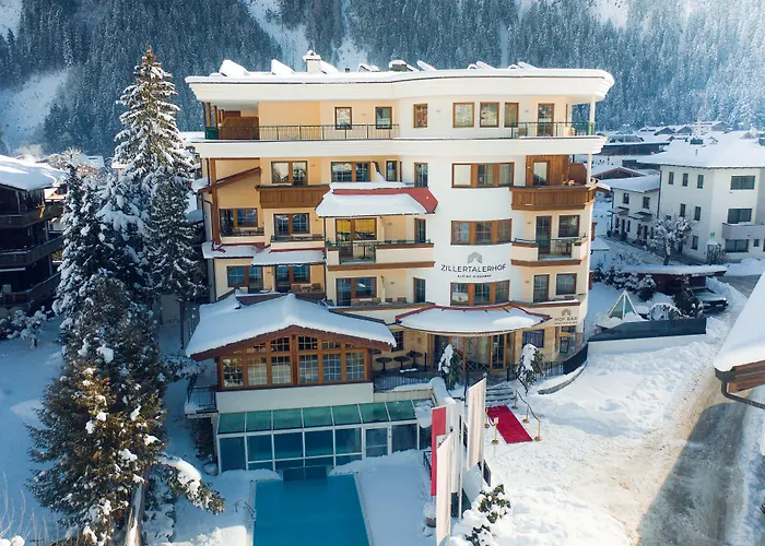 Alpine Hideaway ZILLERTALERHOF - 4 Sterne Superior