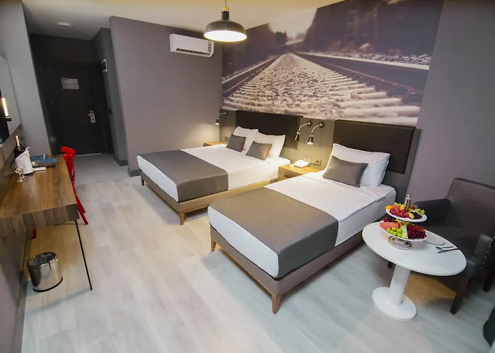 Ramira City Hotel - Adult Only