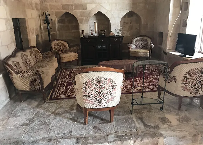 Kasr-I Abbas Hotel
