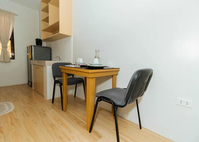 Reddoorz Plus Bienvenido Boarding House Las Pinas Weekly Stay