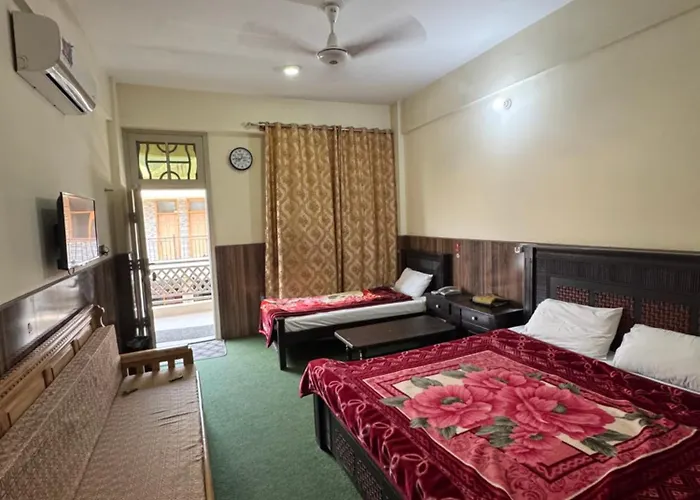 Saman Hotel