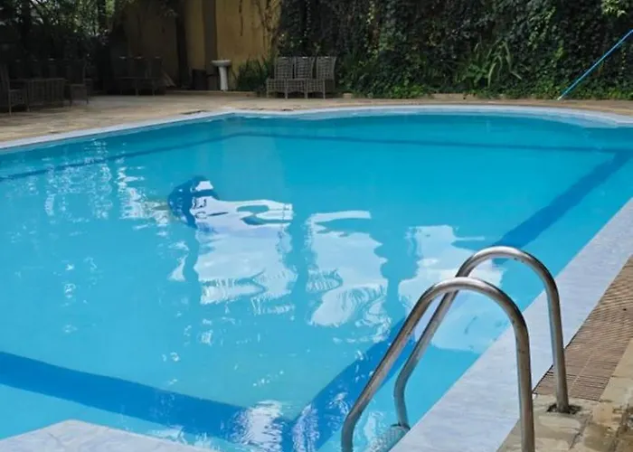 Ufanisi Resorts