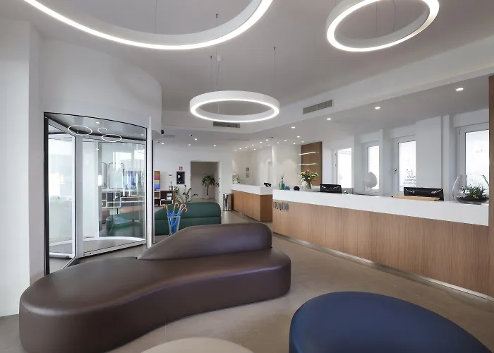 M&F Hotel