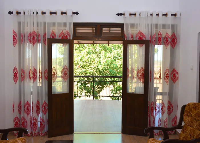 Lavender Home Yala Safari