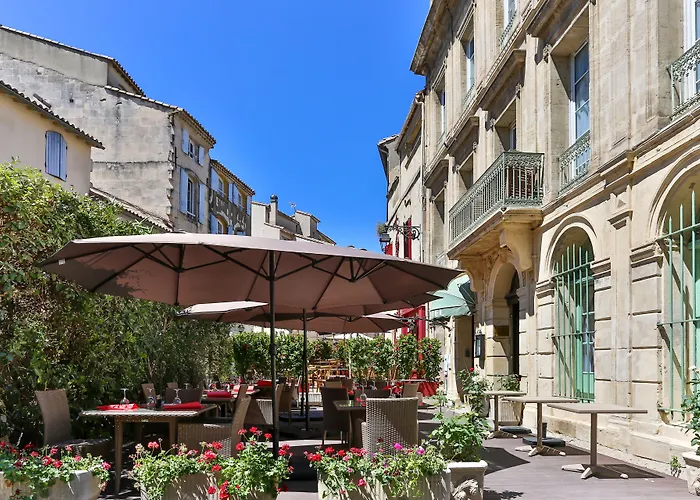 Hotel Le Relais De Poste Arles Centre Historique