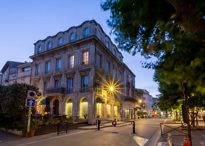 Hotel Le Relais De Poste Arles Centre Historique