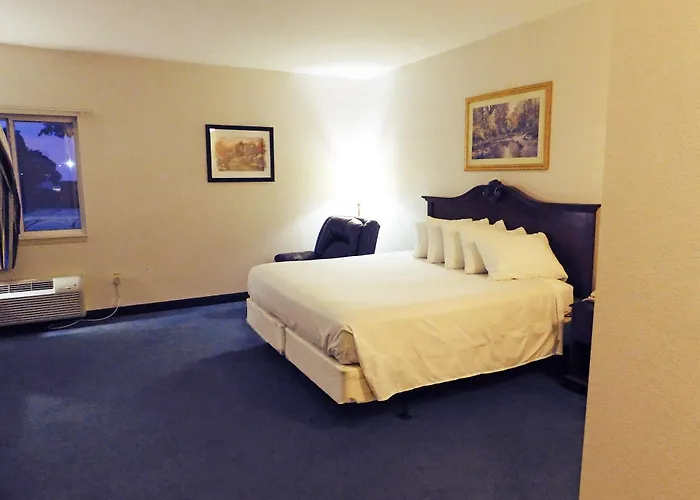 Americas Best Value Inn-Fredonia