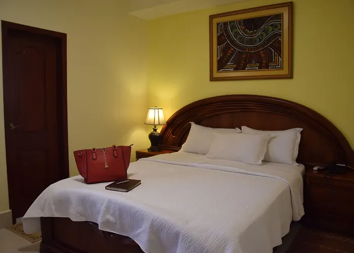 Hotel Perla Verde