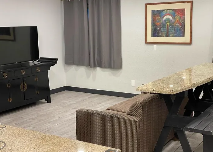 Pinetop Studio Suites