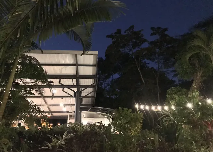 Hotel Nya