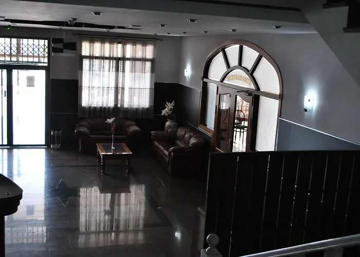 Hotel Restaurante Dama De Baza