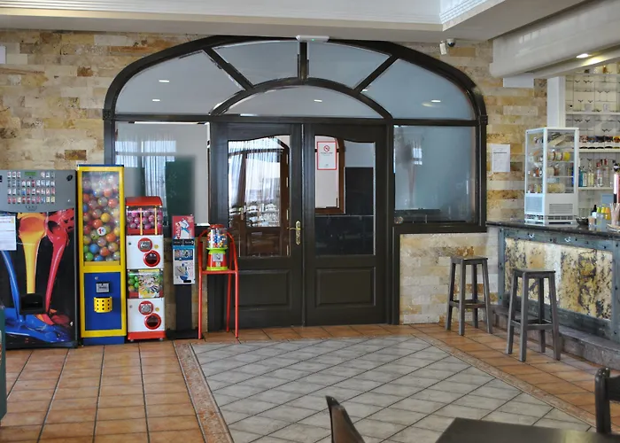 Hotel Restaurante Dama De Baza
