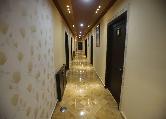 Isra Hotel