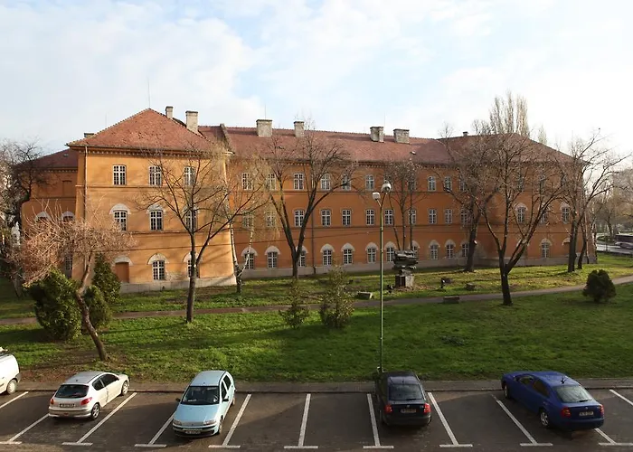 Hotel Central