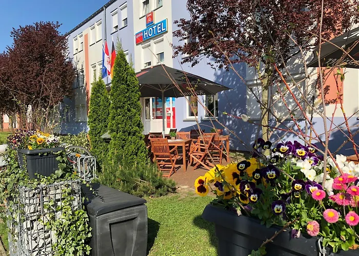 Centra Hotel