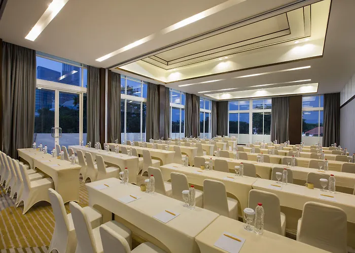 Kampi Hotel Tunjungan - Surabaya
