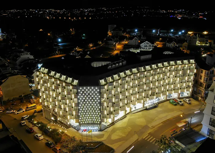 Nesta Valley Dalat Hotel - Formerly Golf Valley Hotel