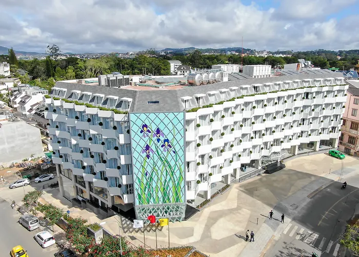 Nesta Valley Dalat Hotel - Formerly Golf Valley Hotel