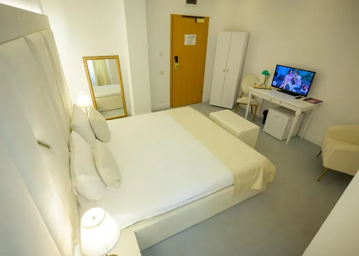 Hotel Queen Vera