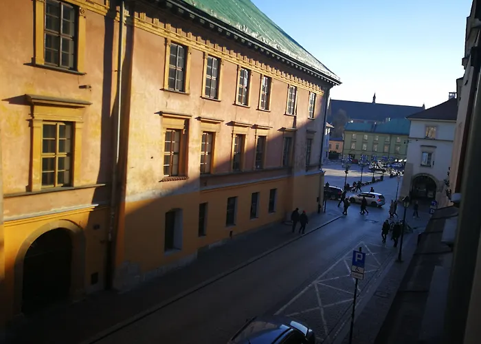 Vinfort Aparthotel - Krakow Old Town