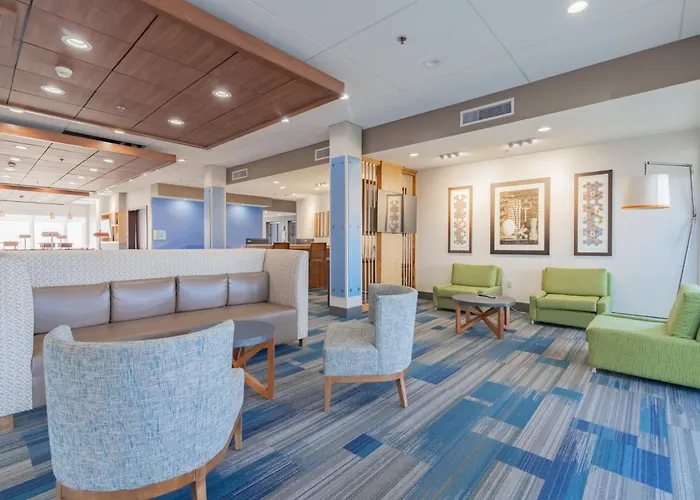 Holiday Inn Express & Suites - Marion By Ihg