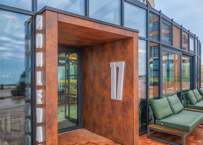 Suites Boulevard 17