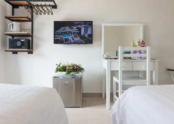 Maikhao Hotel