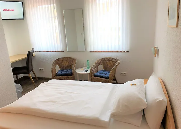Hotel Orthwein -kostenfreie Parkplätze-