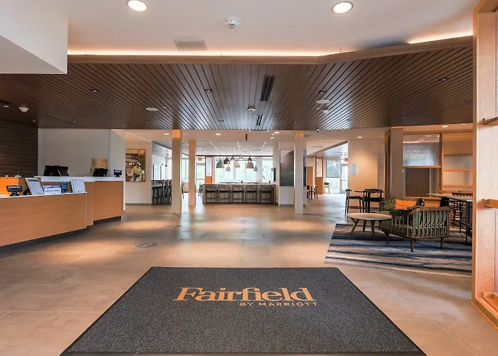 Fairfield Inn & Suites Marquette
