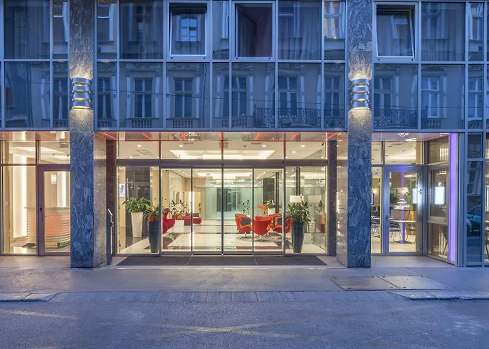 Silver Crown Hotel & Residence, Palace Quarter