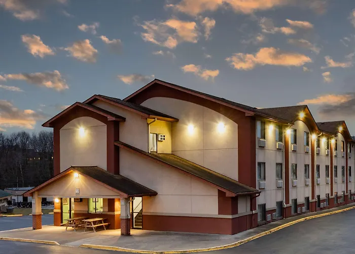 Super 8 By Wyndham Waynesburg