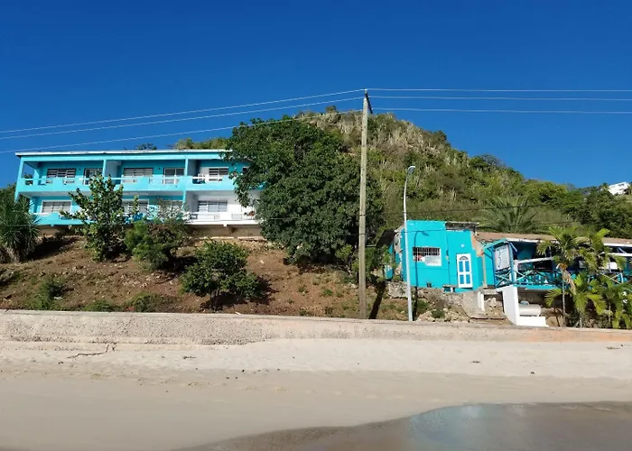 Orrie's Beach Bar&Hotel