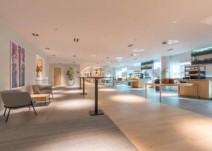Crowne Plaza Utrecht - Central Station By Ihg