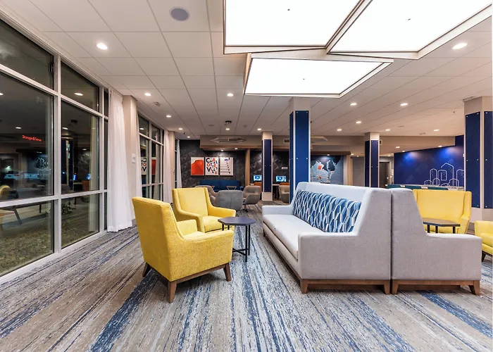 Holiday Inn Express & Suites Charlottesville By Ihg